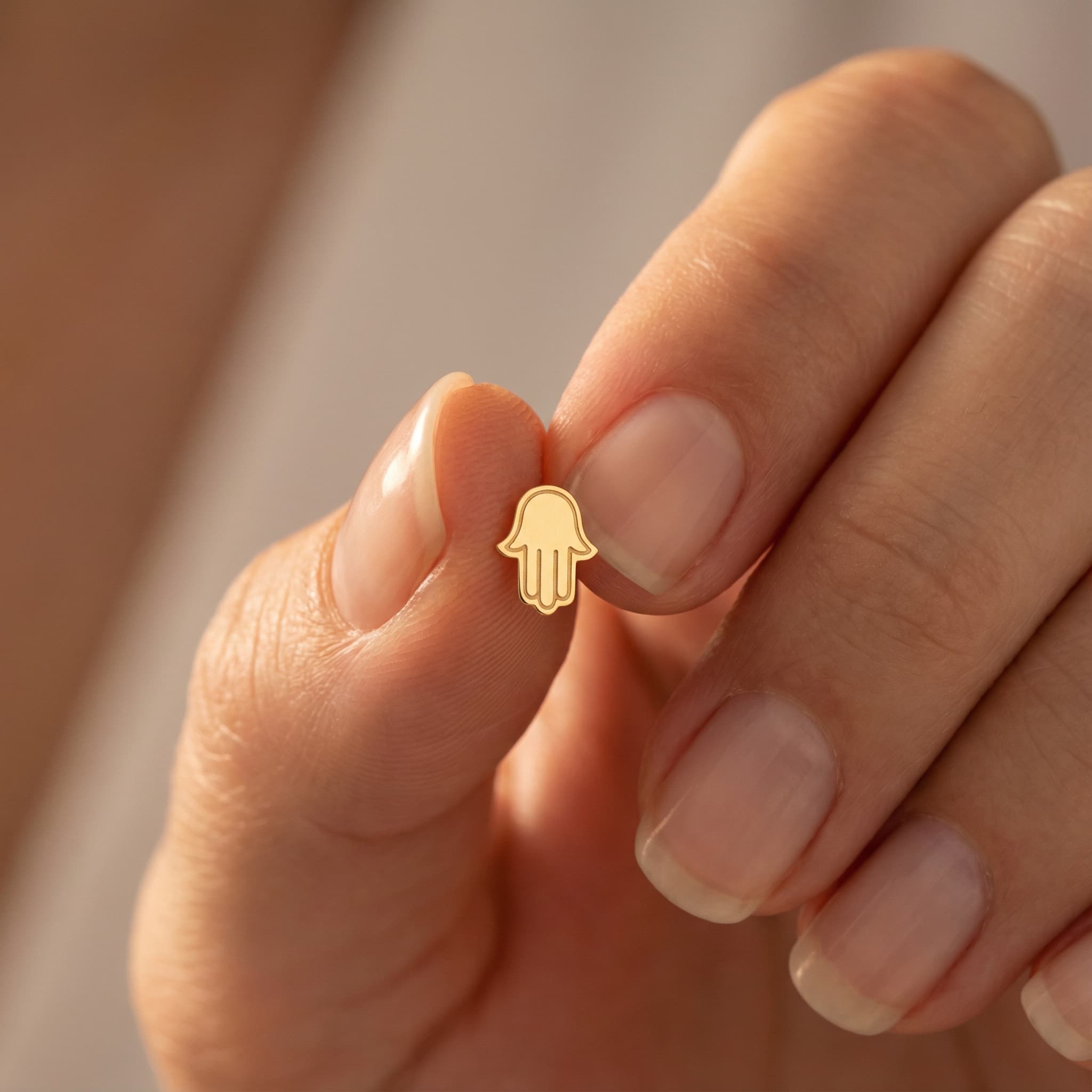 Fatıma Eli Sembollü 925 Ayar Gümüş Küpe